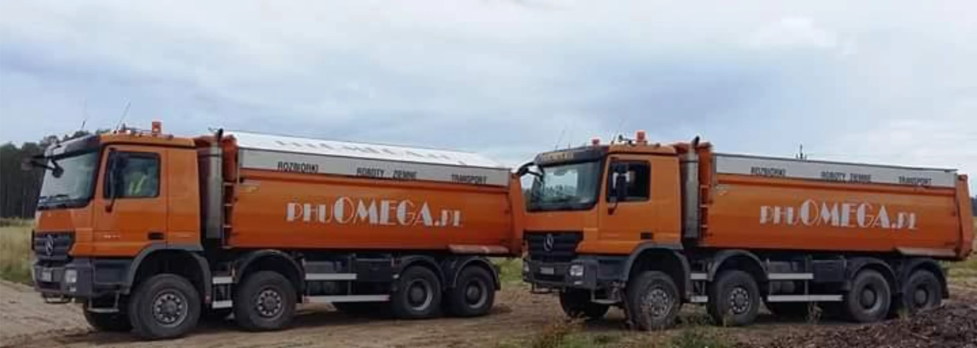 Szeroka panorama terenu robót ziemnych Omega